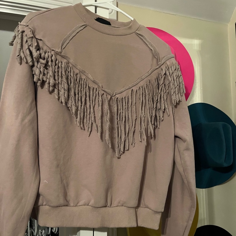 Fringe sweater 
size: small